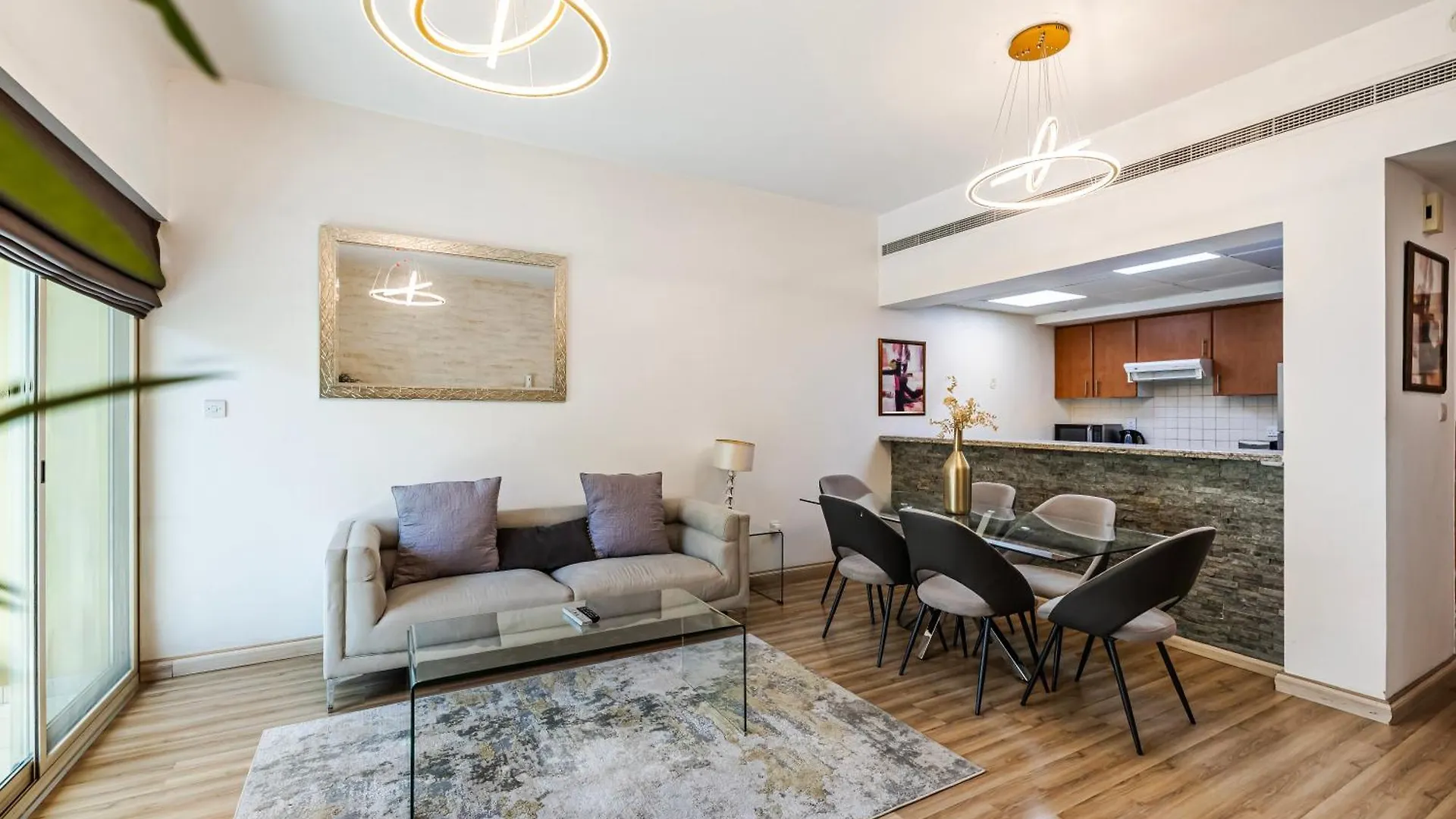 Apartment Classy 1 Bedroom In The Greens Courtyard View Dubai