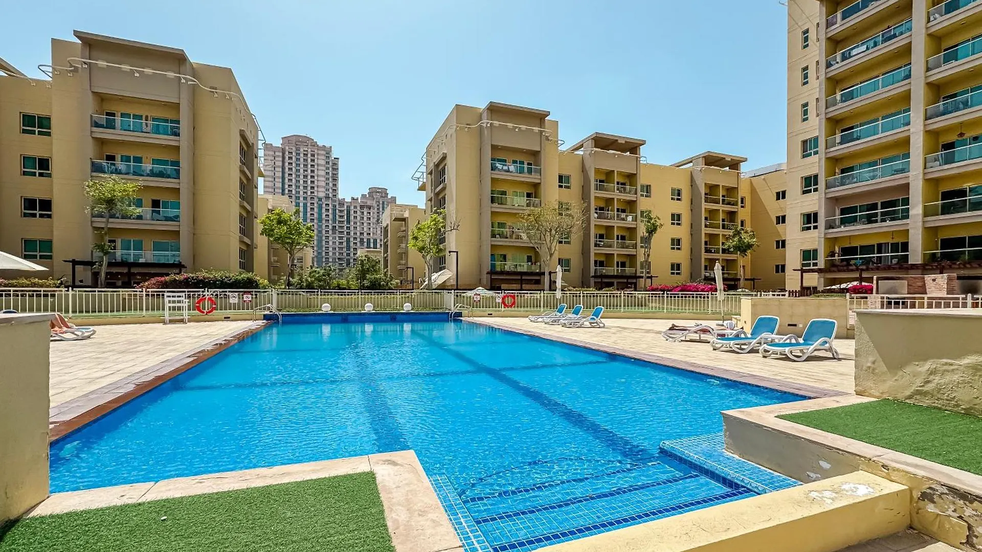 Classy 1 Bedroom In The Greens Courtyard View Dubai 0*,